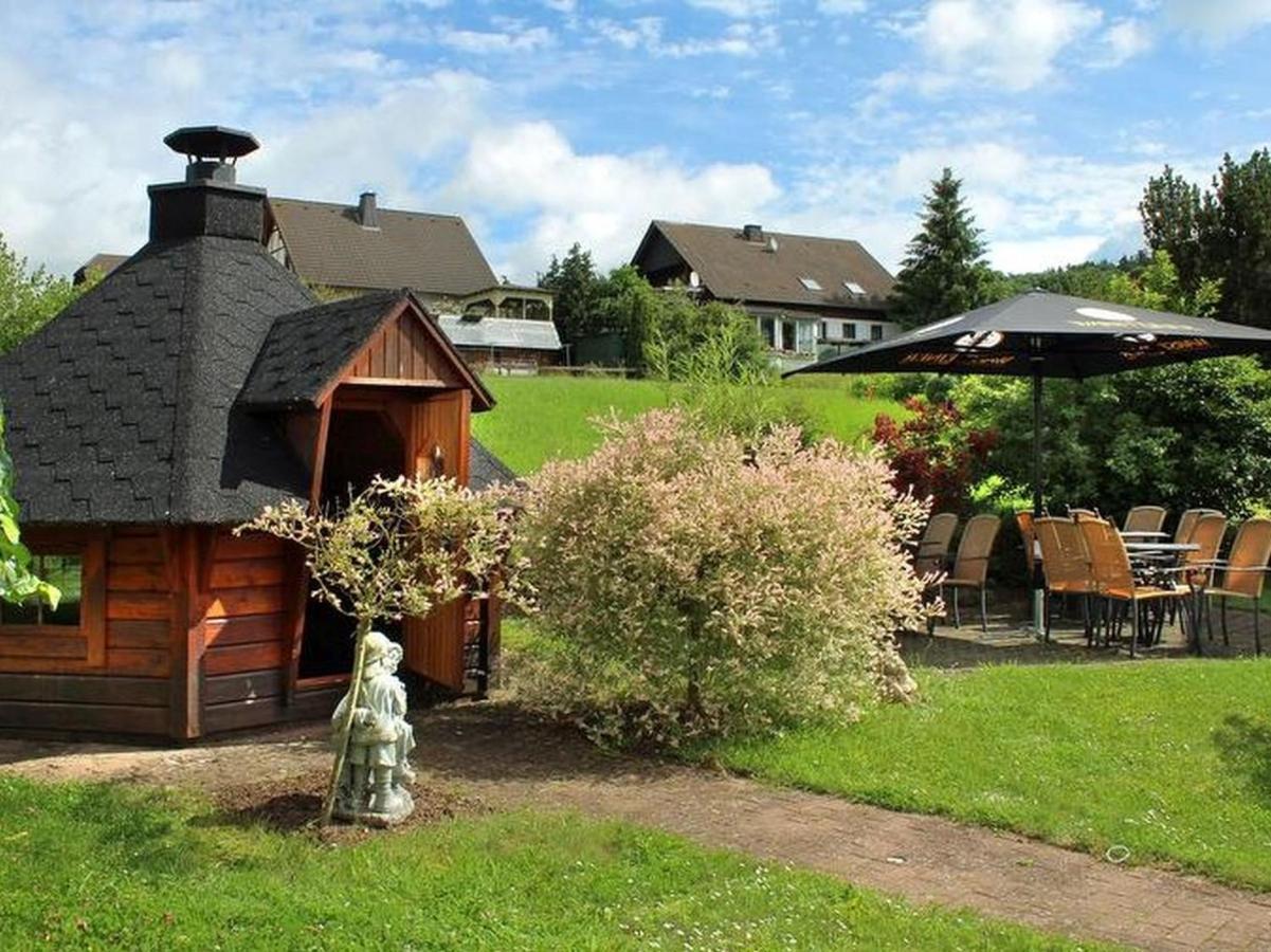 Gasthof "Zum Burghof" Medebach Dış mekan fotoğraf